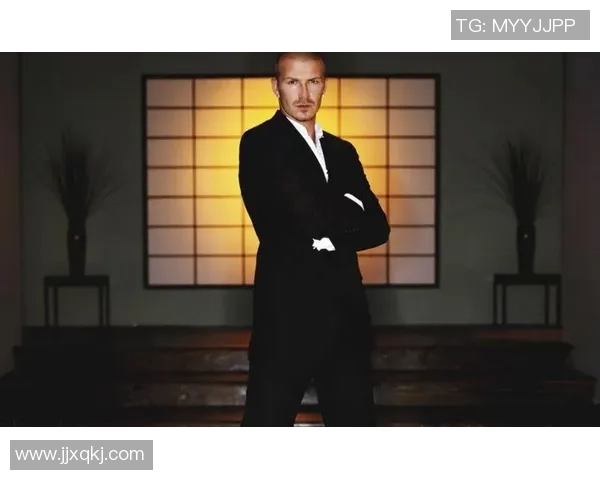 足球明星化身搞笑大师轻松整蛊路人引发欢乐瞬间